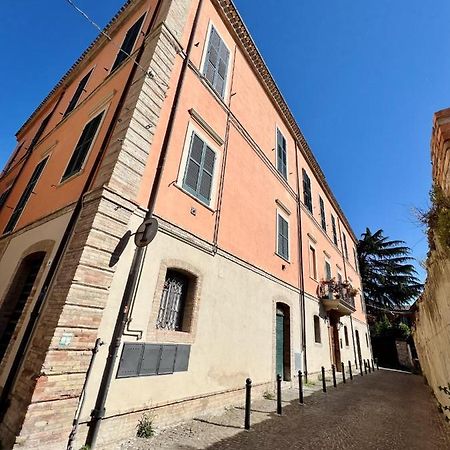 B&B Letterario Palazzo Pistocchi Teramo Exteriör bild