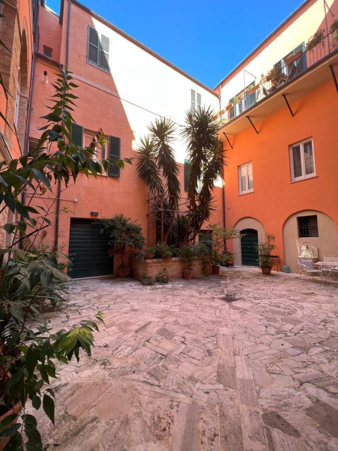 B&B Letterario Palazzo Pistocchi Teramo Exteriör bild